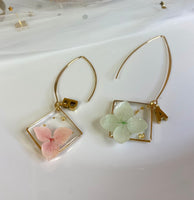 Dried Flower Handmade Resin Earrings |  Real Flower Jewelry |   Gifts For lover |  Handmade Earrings |  Holiday Gifts for Her